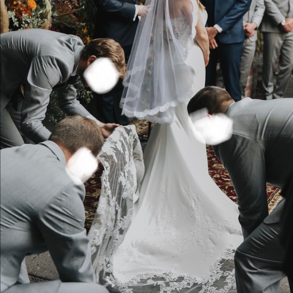 Enzoani Larissa Wedding Dress- worn once - Picture 6 of 16